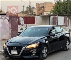 نيسان ألتيما